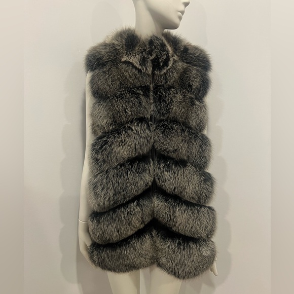 Saks Fifth Avenue Jackets & Blazers - Real fox fur Belle Fare vest leather side panels Saks 5thw Ave